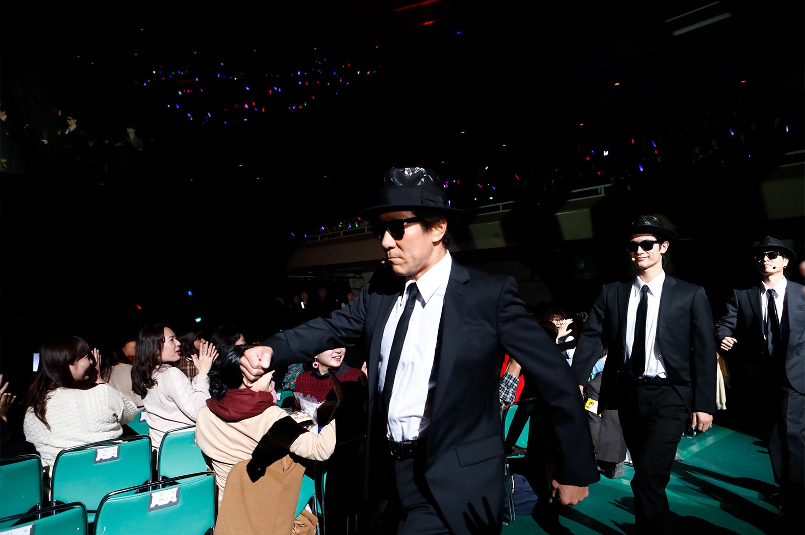 岸谷五朗、三浦春馬、寺脇康文（画像提供：アミューズ）