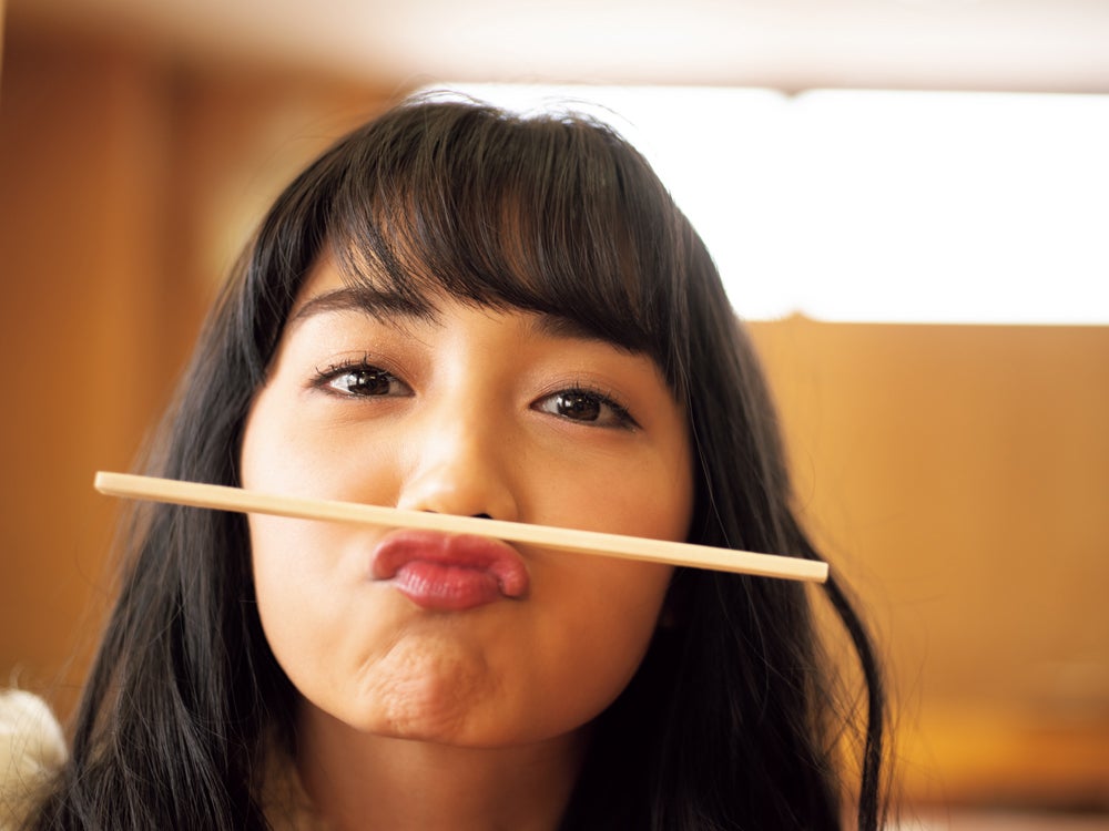 『黒木ひかり1st写真集 現在地→卒業』書中カット （画像提供：徳間書店）