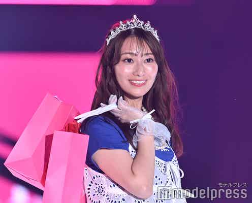 桜井玲香、小物使い光る爽やかコーデでランウェイ【TGC2025S/S】