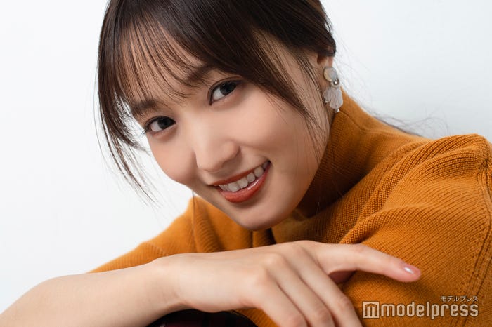 菅井友香(C)モデルプレス