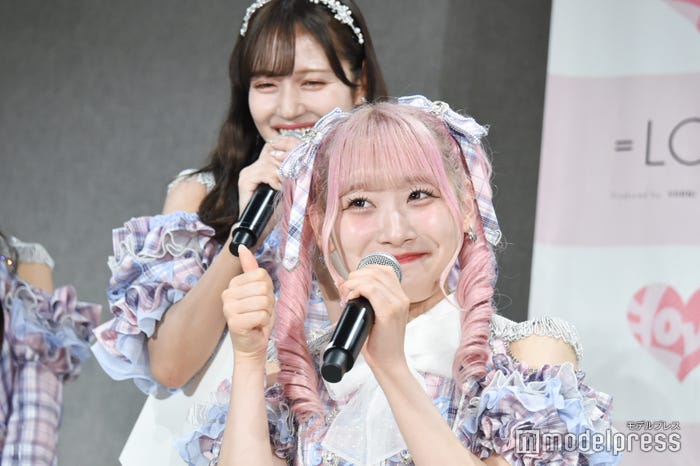 「銀杏を食べる齋藤樹愛羅」を実演する齋藤樹愛羅(C)モデルプレス