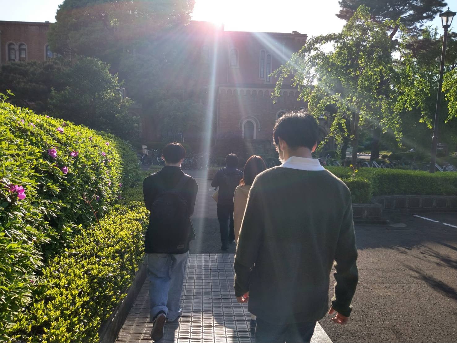 『「日韓」のモヤモヤと大学生のわたし』著者の皆さん（提供画像）