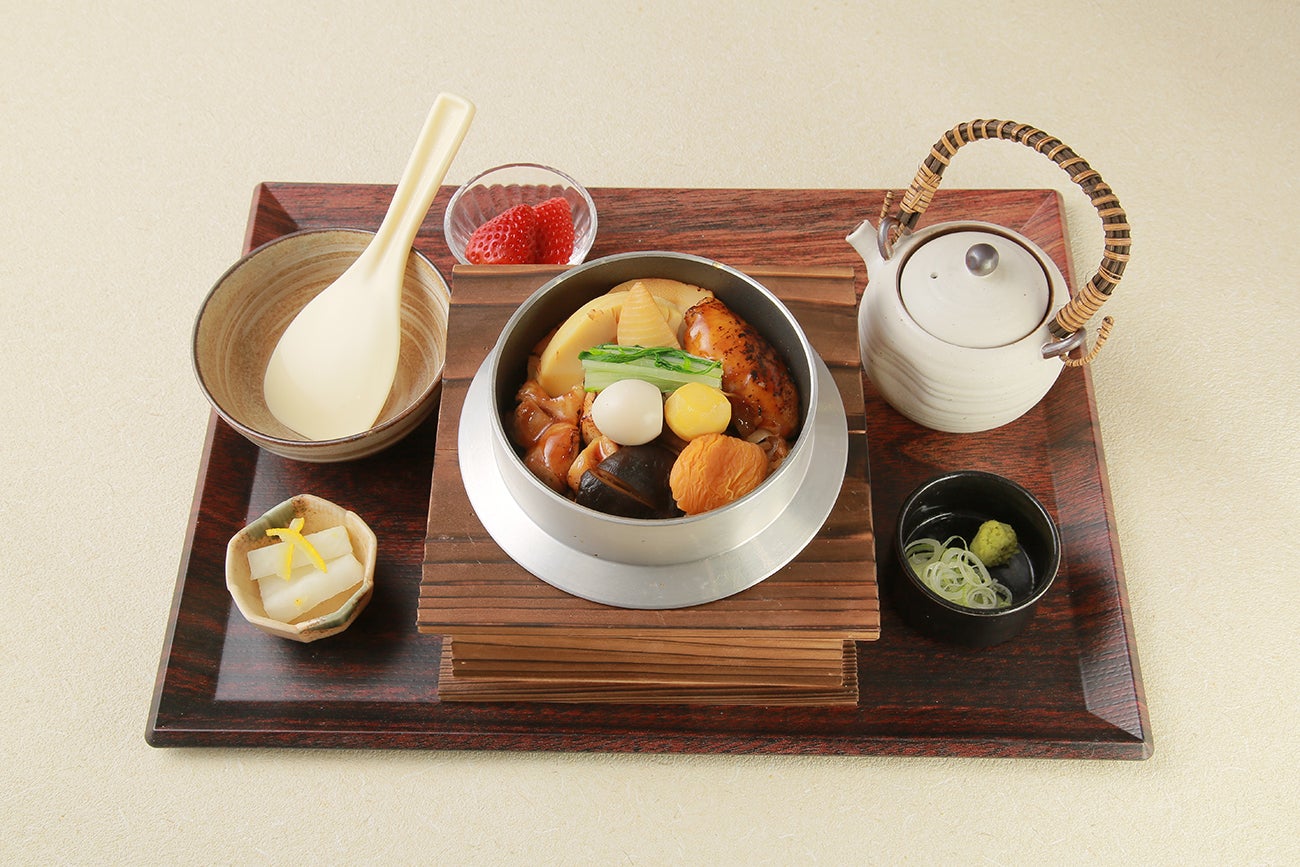 赤城鶏と山菜五目釜めし／提供画像