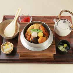 赤城鶏と山菜五目釜めし/提供画像