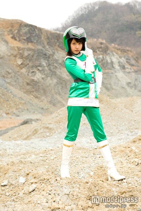 女子グリーンを演じる有村架純(C)2014「女子ーズ」製作委員会