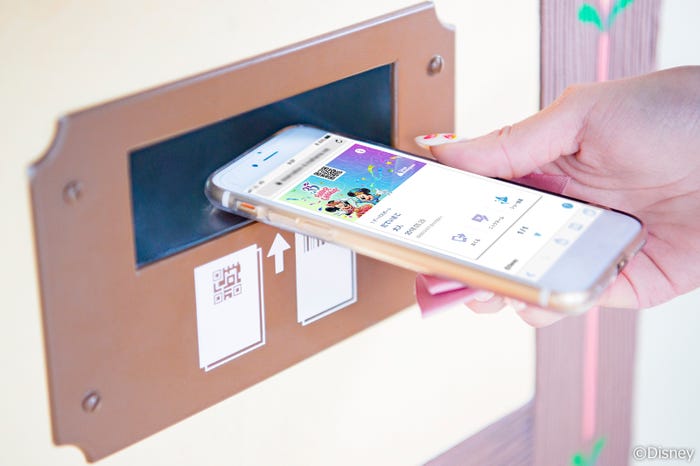東京ディズニーリゾート R のパレード アトラクションをスマホひとつで楽しむ方法とは モデルプレス 東京ディズニーリゾート R のパレード アトラクションをスマホひとつで楽しむ方法とは モデルプレス