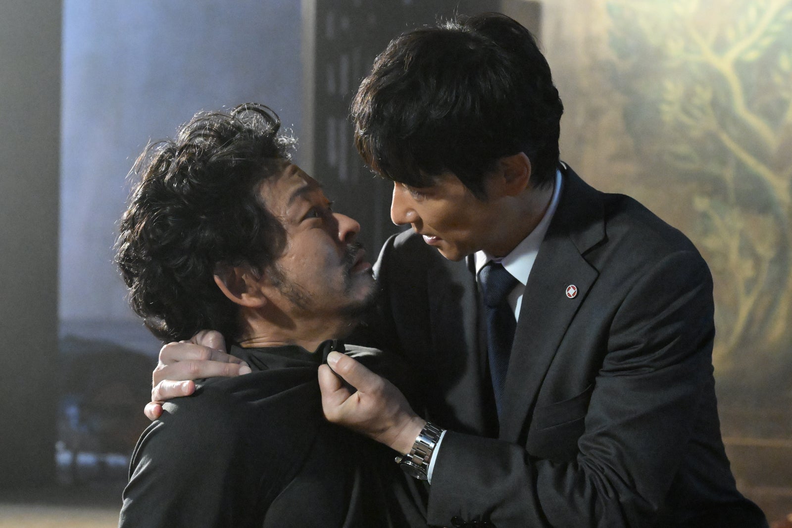 山中崇、堺雅人「VIVANT」第5話より（C）TBS