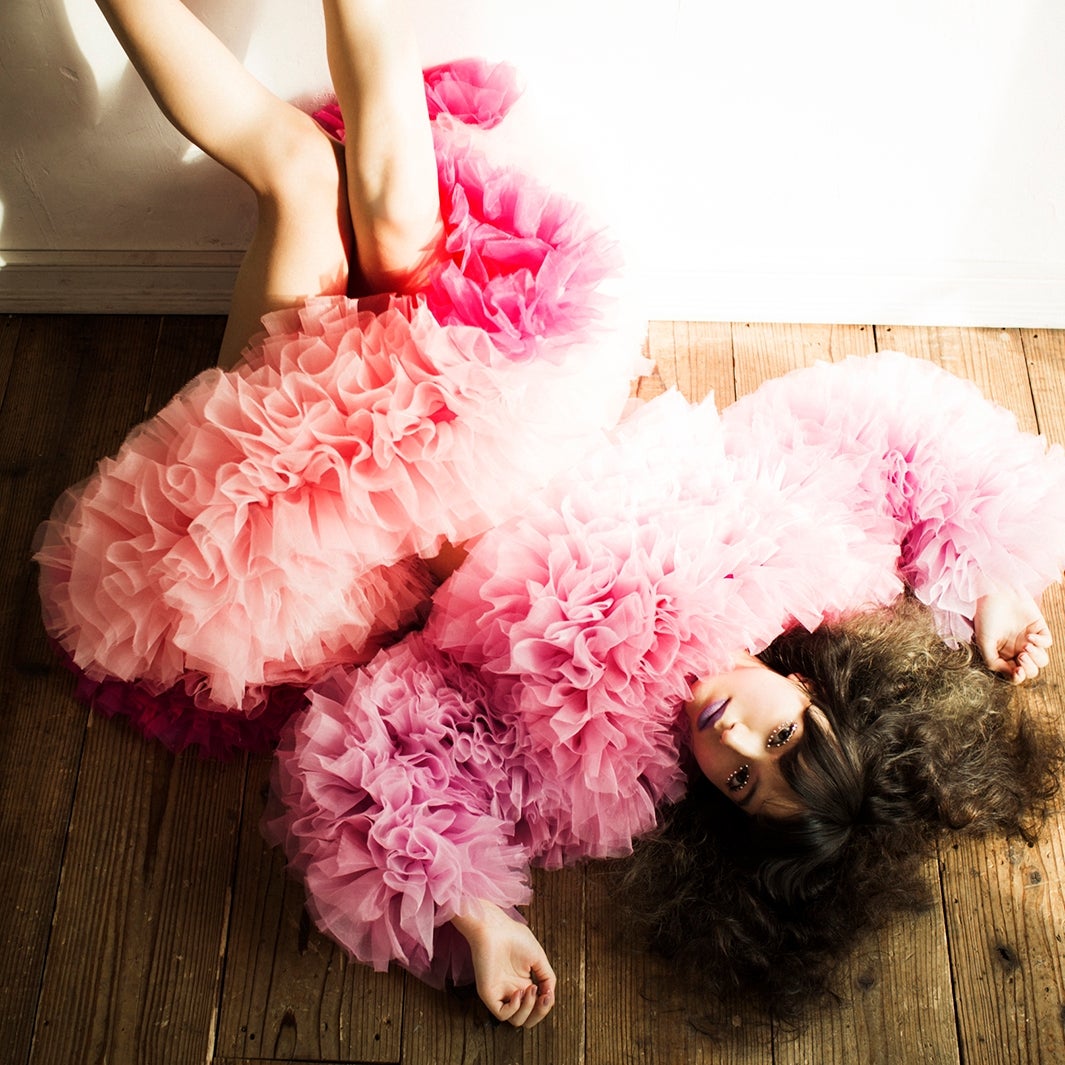 「多屋来夢オフィシャルカレンダー2018.4-2019.3」収録カット （画像提供：SDP）