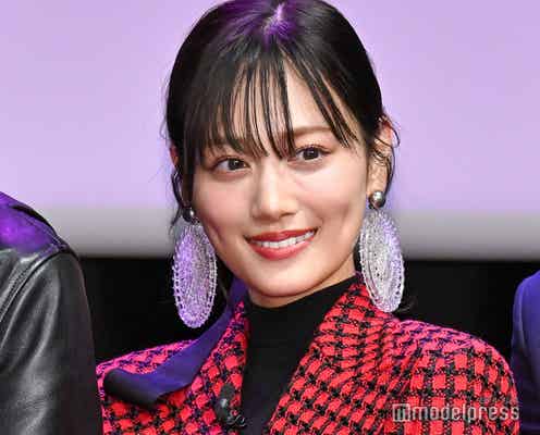 山下美月、美ウエストチラ見せパリオフショット公開「女神」「洗練されたスタイル」の声