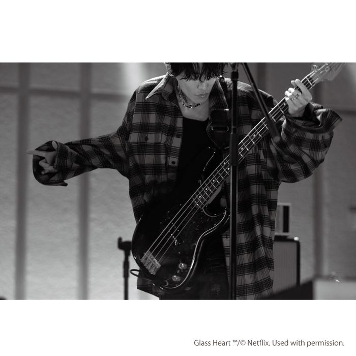 佐藤健「TAKERU SATOH 2025 CALENDAR feat. NAOKI FUJITANI From GLASS HEART」裏表紙(提供写真)