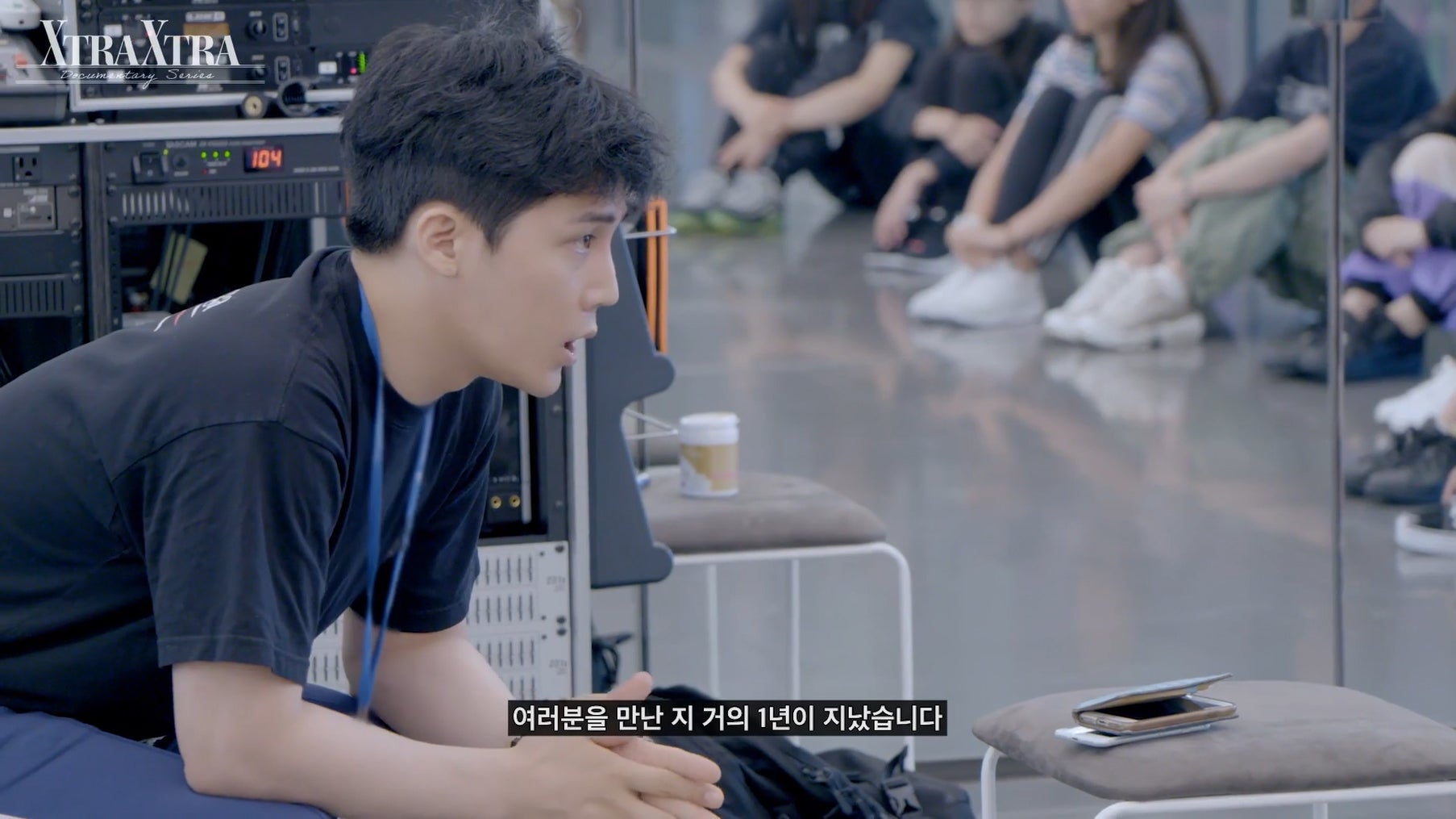 プロデューサー・SIMON（サイモン）（YouTube「XTRA XTRA」より）