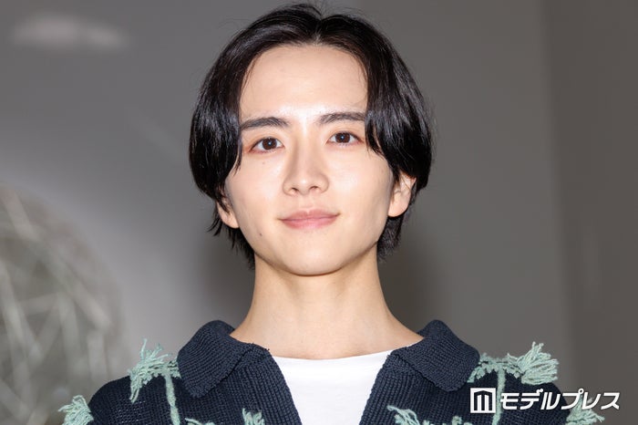 板垣李光人“前髪あり”ショートヘアで雰囲気ガラリ 大森南朋も「可愛い」と絶賛