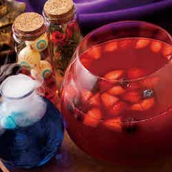 魔女の赤いスープ/画像提供:リーガロイヤルホテル東京