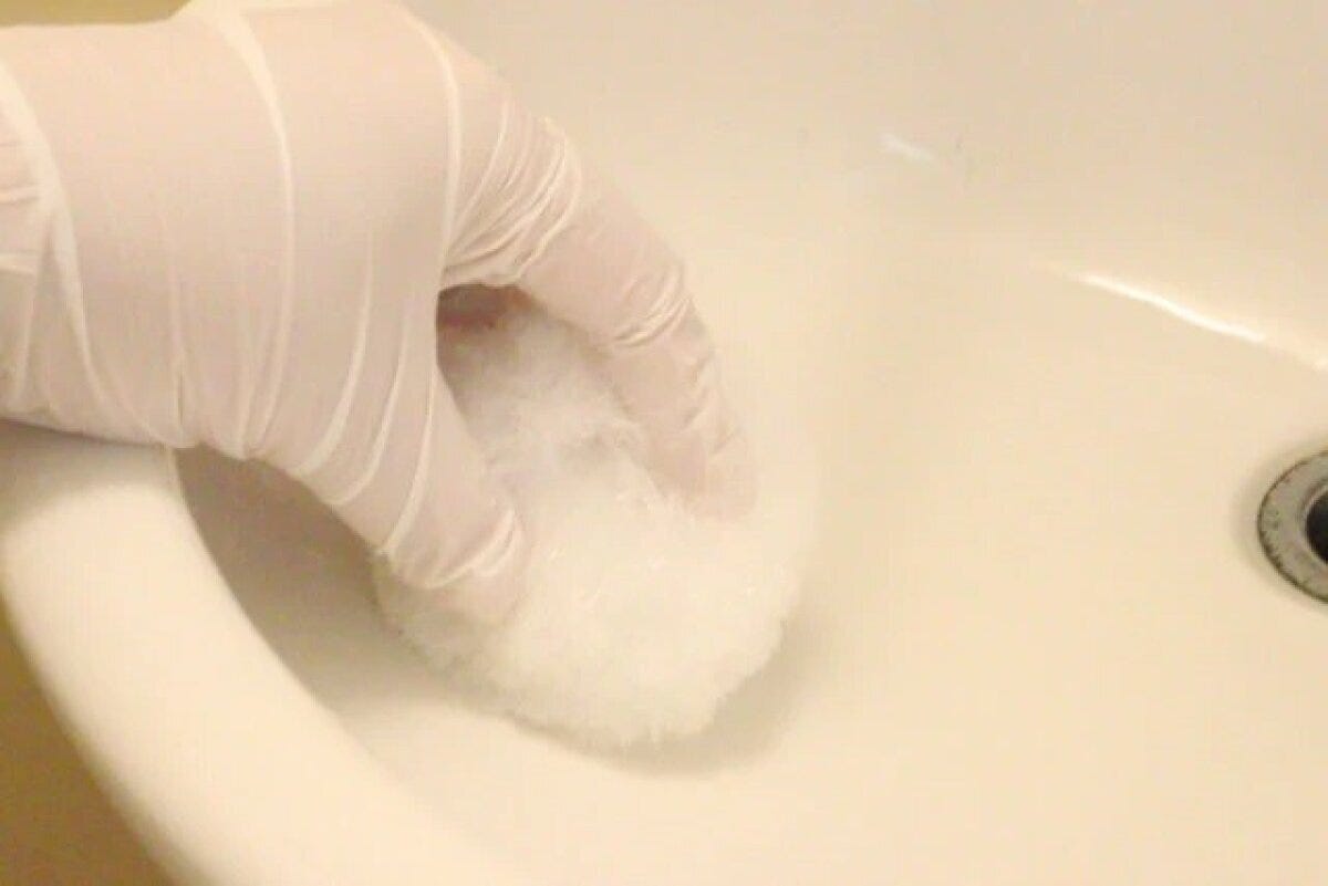 ダイソー　ぽんぽんクリーナー