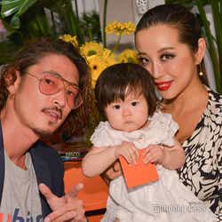 窪塚洋介 妻 Pinky 愛娘と家族3ショットでnyイベント来場 モデルプレス