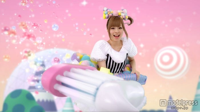 きゃりーぱみゅぱみゅ/新CM「すんごいオーラ」篇