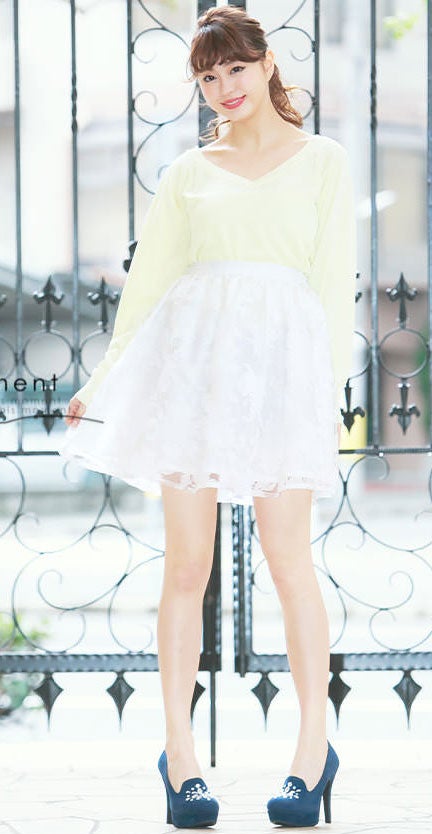 フラワーオーガンジーフレアミニスカート「神戸レタス」2690円（税込）／画像提供：神戸レタス