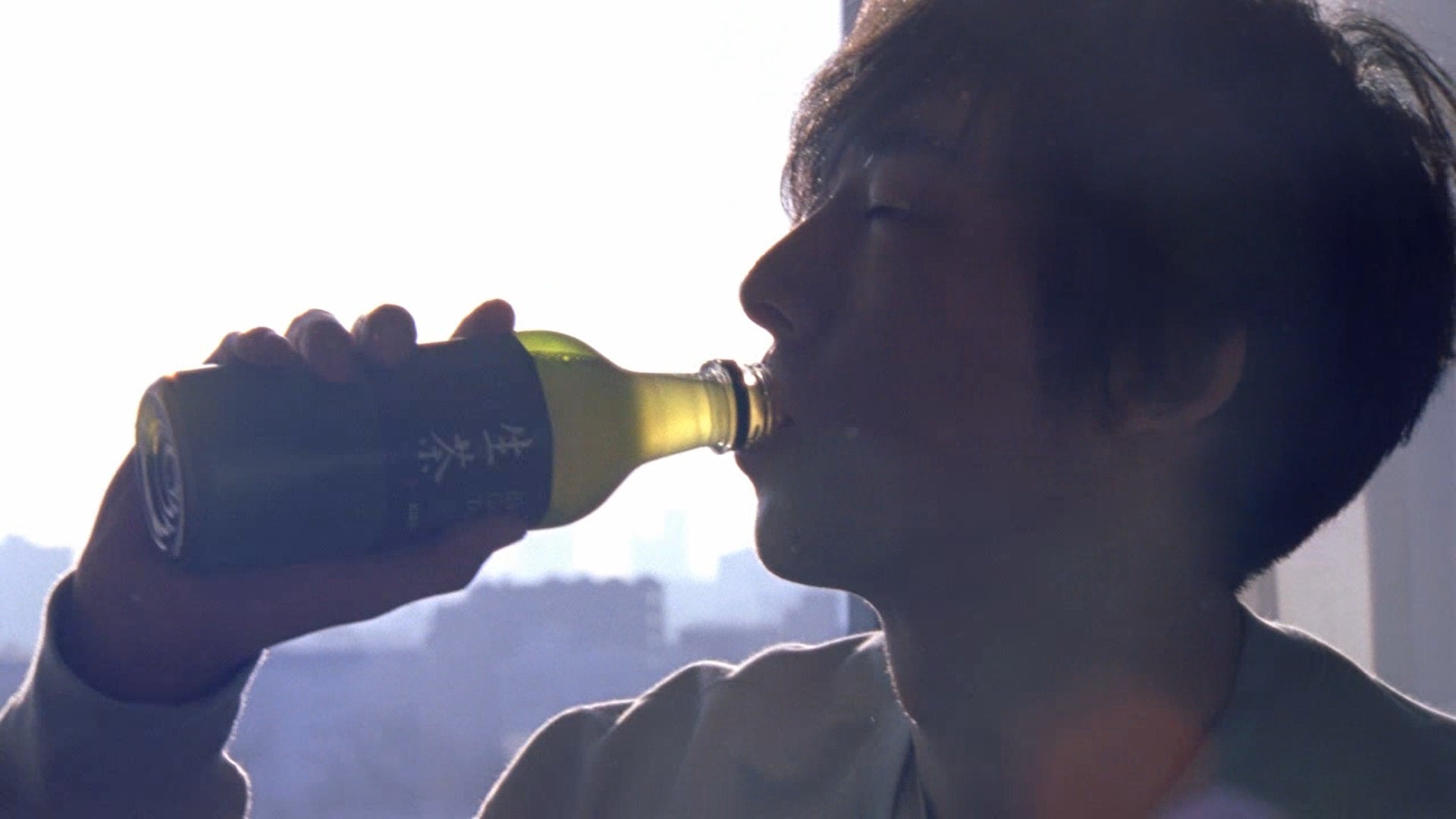 キリン 生茶「朝編」動画より