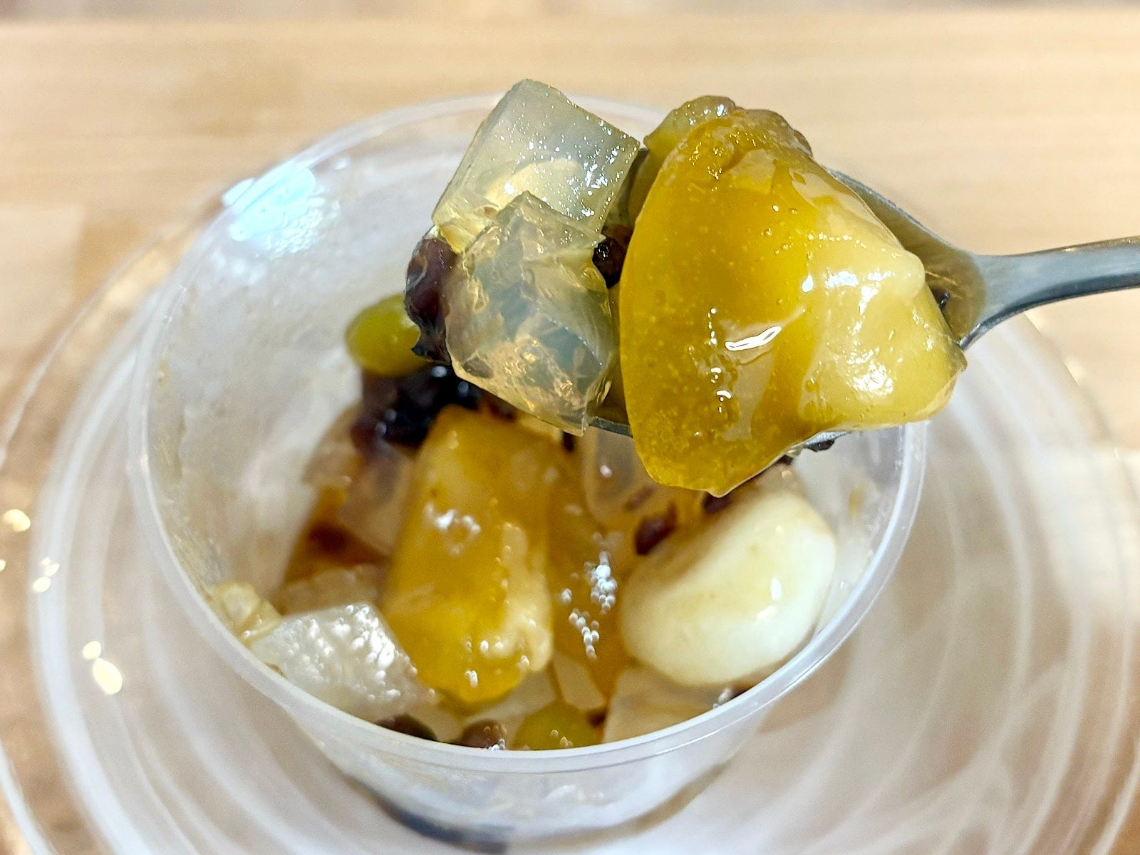 甘酸っぱい味わいが楽しめる、爽やかなあんみつは絶品!