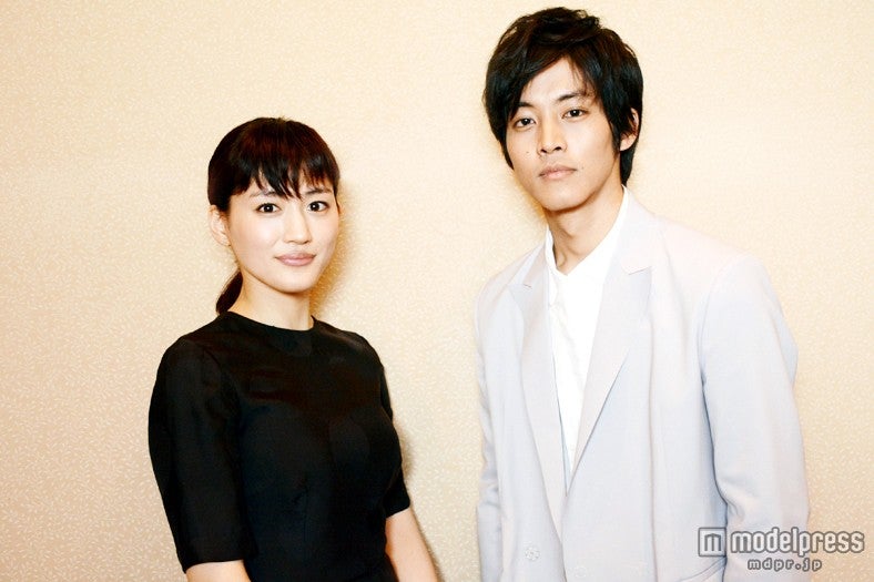 モデルプレスのインタビューに応じた綾瀬はるか、松坂桃李