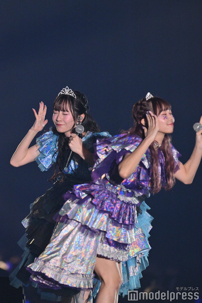 真中まな、仲川瑠夏(C)モデルプレス