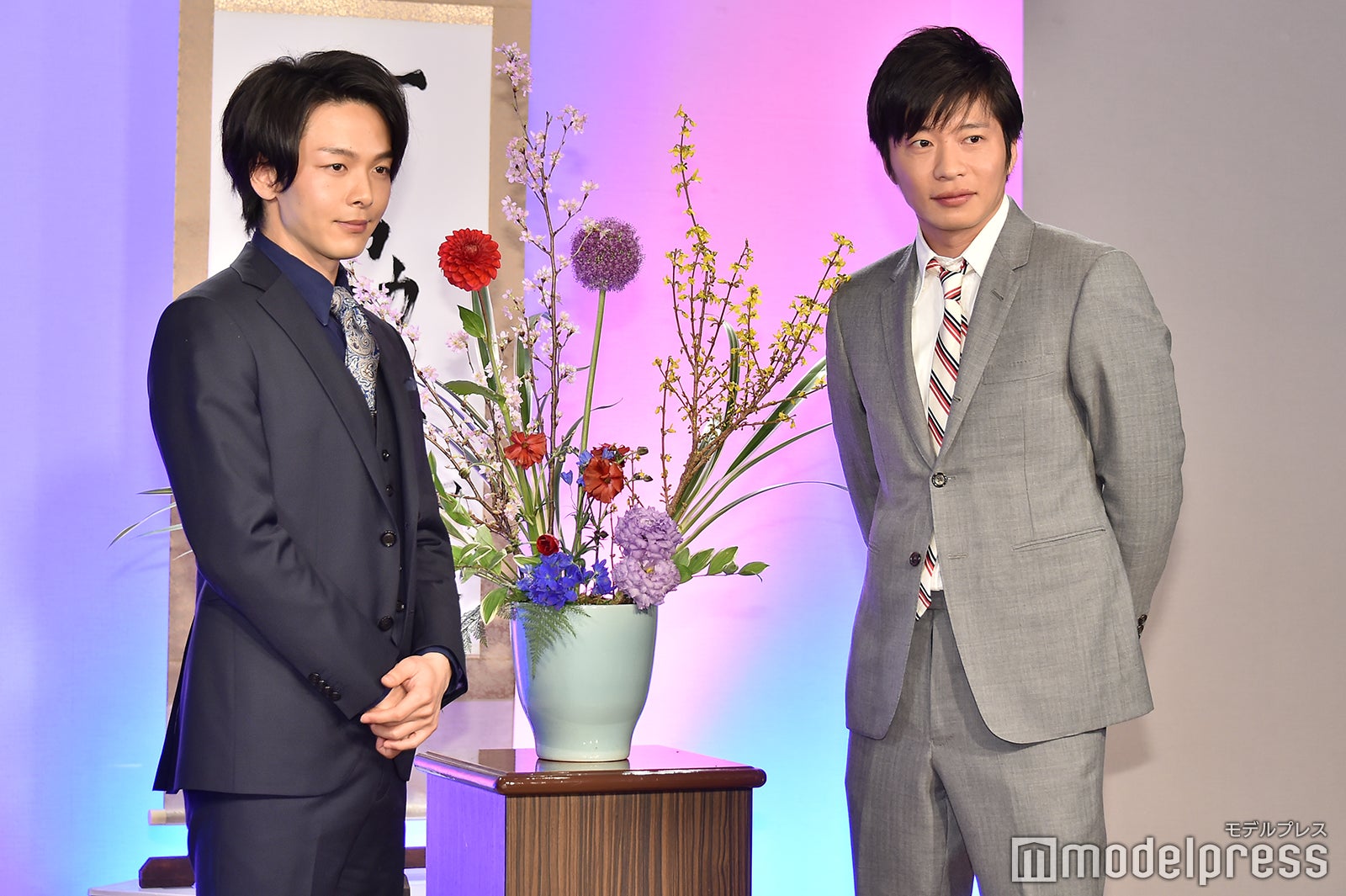 中村倫也、田中圭（C）モデルプレス