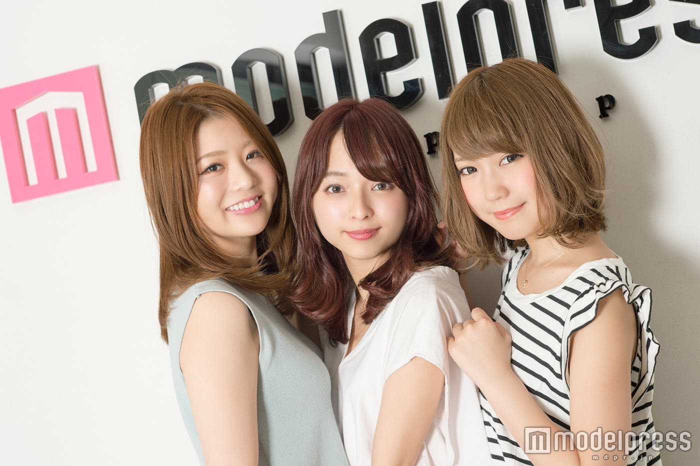 (左から)斎藤悠衣さん、黒口那津さん、三方優加さん(C)モデルプレス