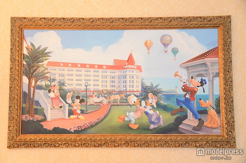 「香港ディズニーランド・ホテル」タペストリー