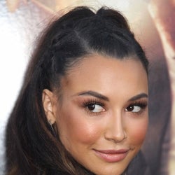 『Glee』ナヤ・リヴェラ、22歳上のコメディ俳優と交際中!
