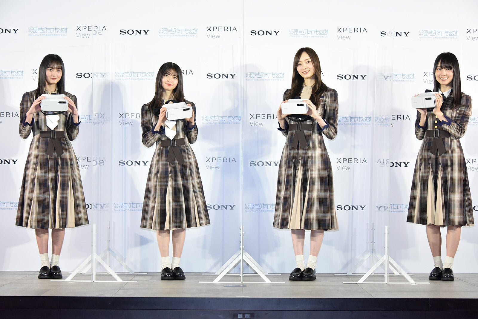 遠藤さくら、齋藤飛鳥、梅澤美波、賀喜遥香 （提供写真）