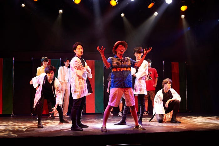 「浅草軽演劇集団・ウズイチ」の第2期公演『シャフ』初日の様子(提供写真)