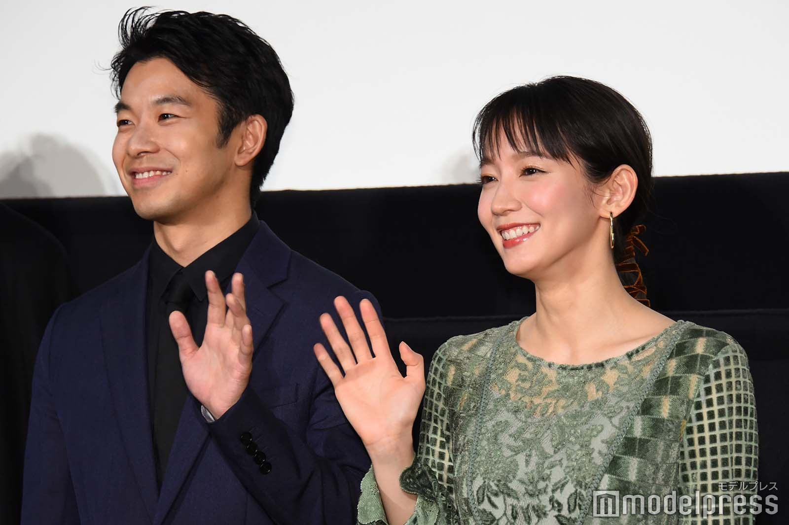 吉岡里帆 初の母親役 変顔で子供をあやすも 笑ってくれなくてどうしよう 泣く子はいねぇが モデルプレス 吉岡里帆 初の母親役 変顔で子供をあやすも 笑ってくれなくてどうしよう 泣く子はいねぇが モデルプレス
