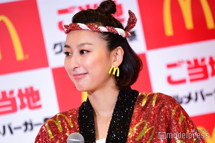 浅田舞 (C)モデルプレス