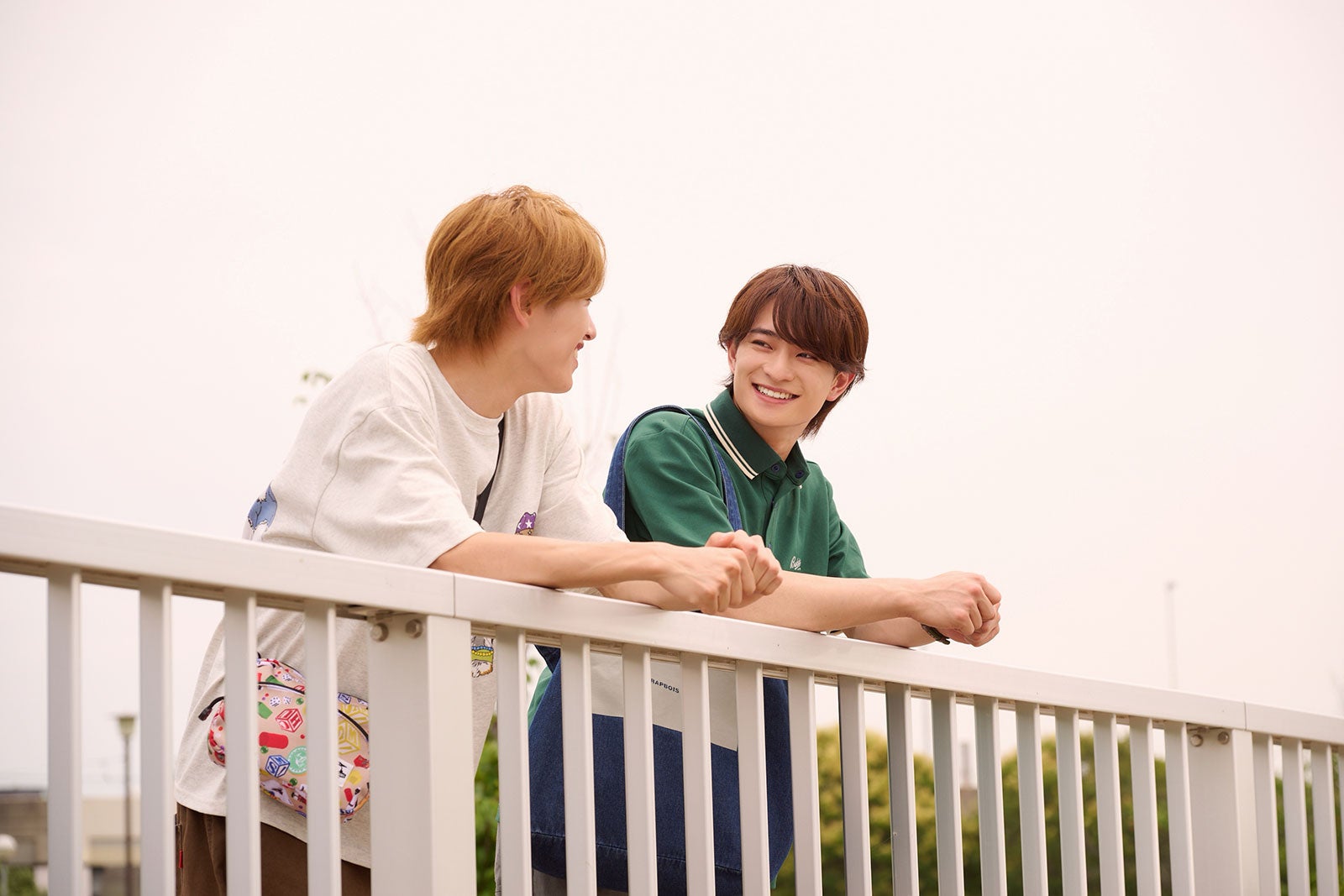 深田竜生、浮所飛貴「夏色の雲が恋と嵐をまきおこす」（C）テレビ朝日