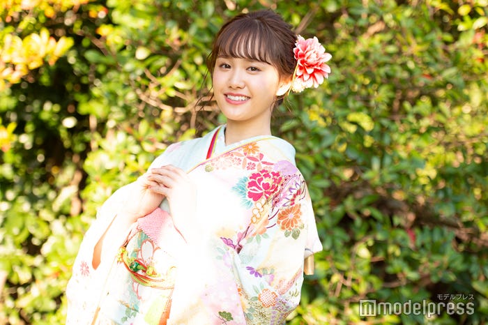 尾碕真花(C)モデルプレス