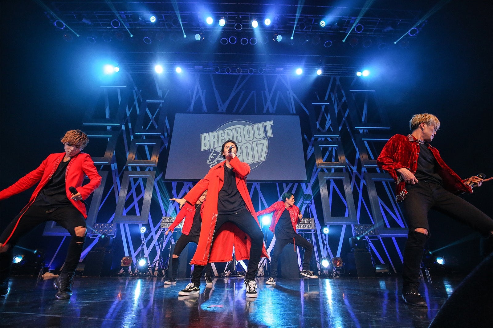 X4（提供写真）