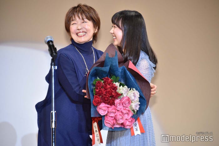 宮本信子、芦田愛菜(C)モデルプレス