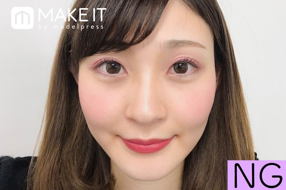 ≪チークはメイクの潤滑油≫色選びに気をつけて！メイク上手はまぶたと唇を頬でつなぐ？ - モデルプレス