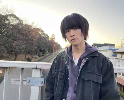 板垣李光人、“18歳年上女性と恋に”あどけなさ残る新ビジュアル解禁<シジュウカラ>