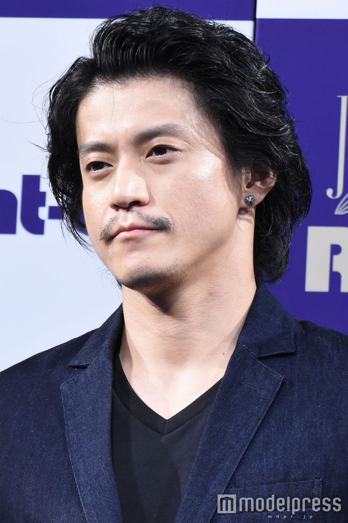 小栗旬 (C)モデルプレス