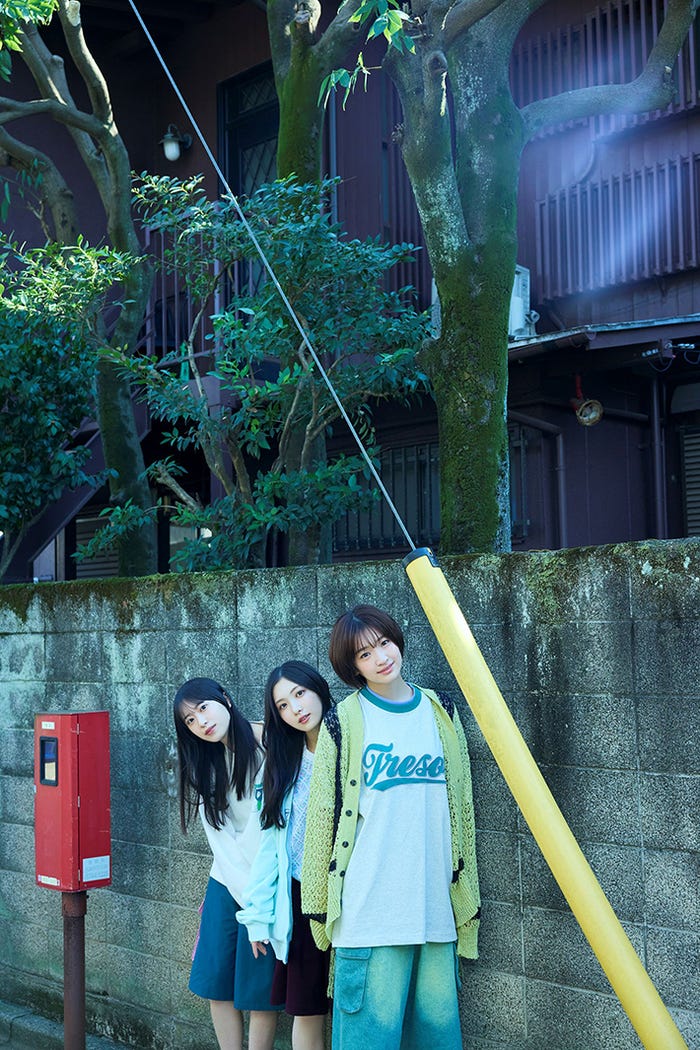 村井優、谷口愛季、小島凪「B.L.T.2024年12月号」(C)東京ニュース通信社刊 /撮影:森山将人