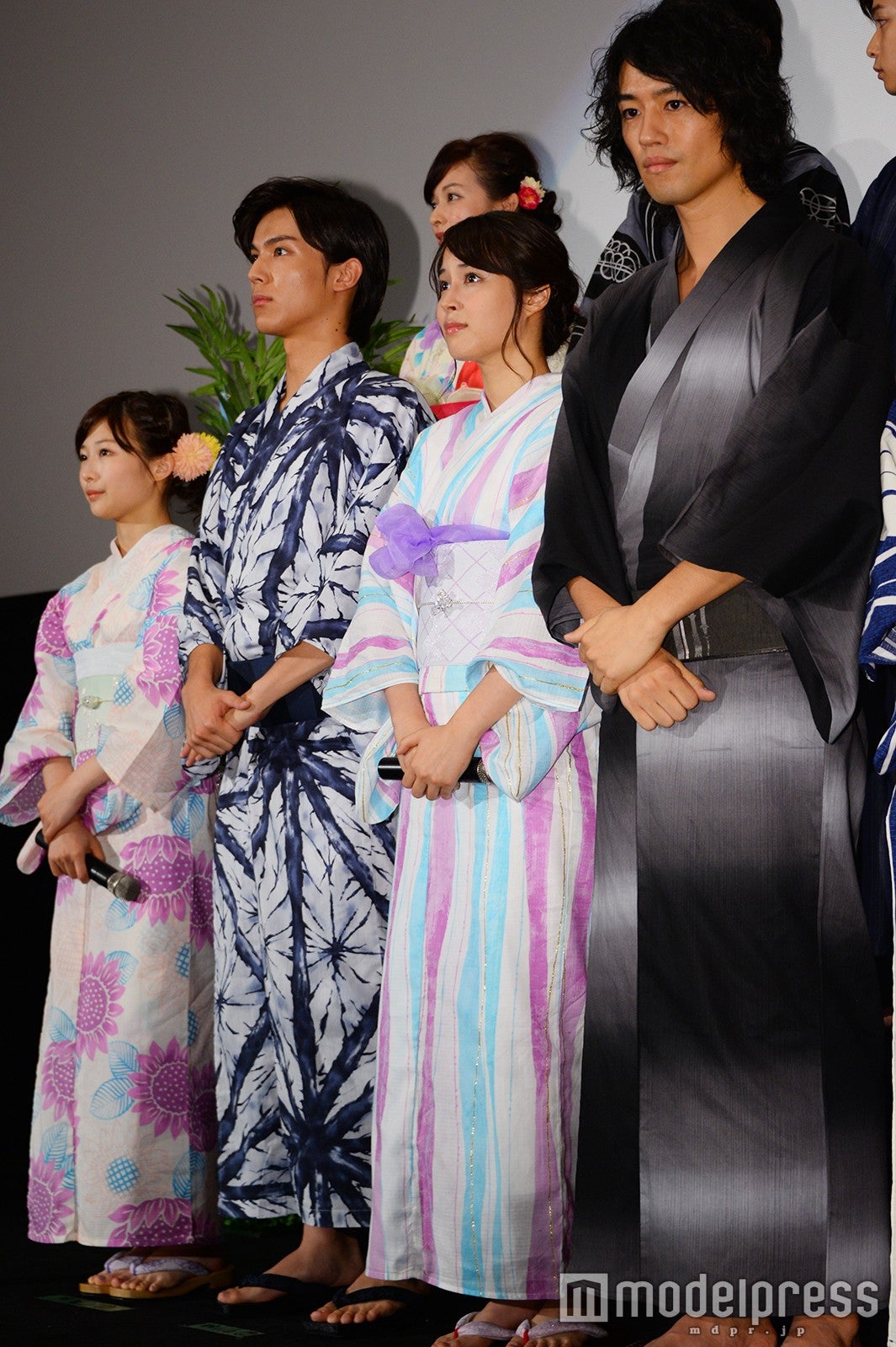 （左から）伊藤沙莉、中川大志、広瀬アリス、斎藤工（C）モデルプレス