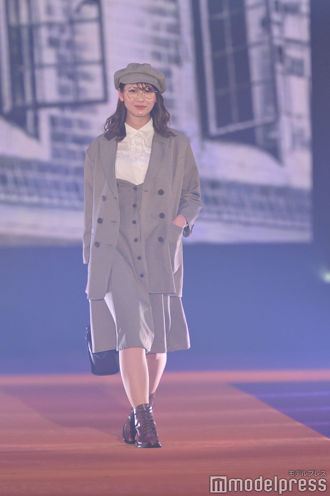 （C）モデルプレス