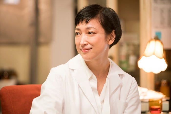 緒川たまき(C)あなしん/講談社 (C)2018 映画『春待つ僕ら』製作委員会