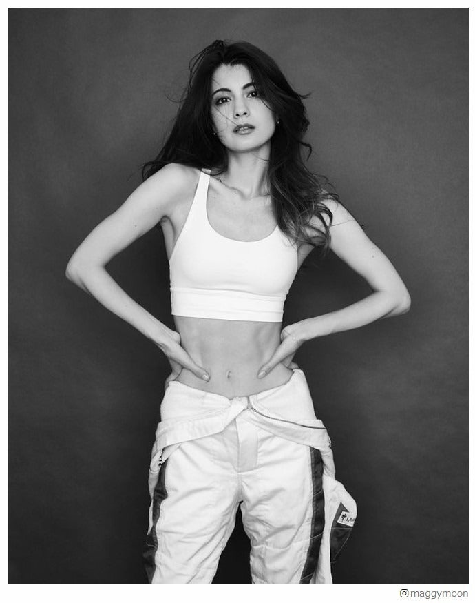 マギー、美腹筋ショット公開「本当に綺麗」「永遠の憧れ」と絶賛の声