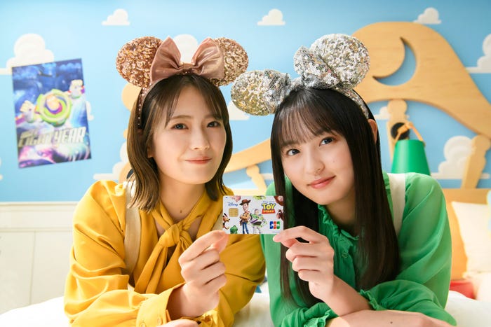 清宮レイ、遠藤さくら/新CM「あんたは俺の相棒だぜ。」篇より(C)Disney