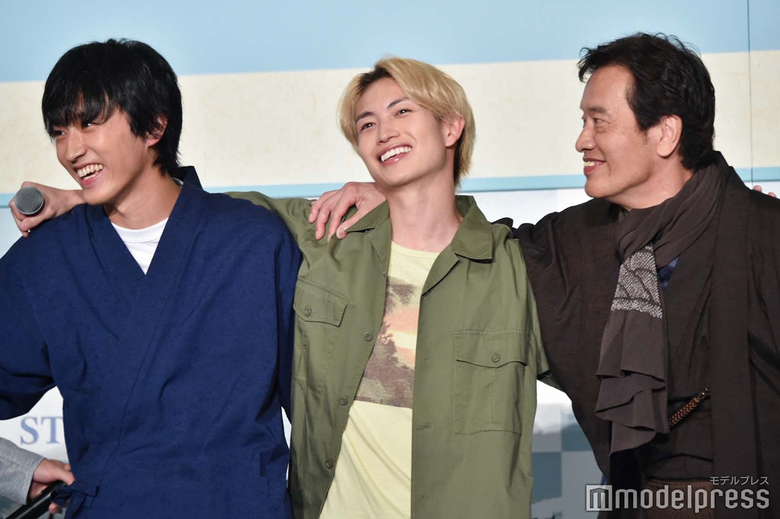 綱啓永、杉野遥亮、遠藤憲一（C）モデルプレス