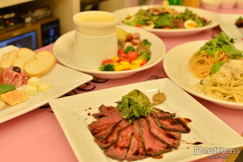 カラオケ「コート・ダジュール」の「女子会プラン」