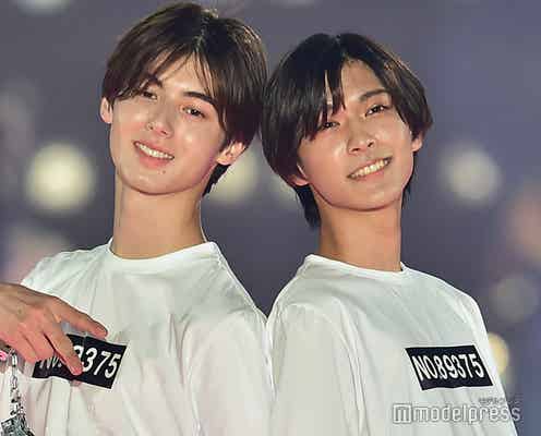 Z世代から人気誇るイケメン・翔&酒寄楓太、お揃い衣装で登場 笑顔が眩しい<関西コレクション 2023 A/W>
