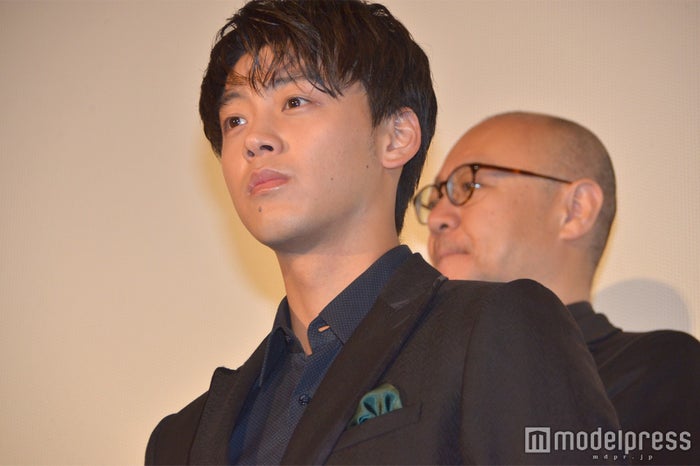 竹内涼真の女装に会場どよめく 唐沢寿明 窪田正孝も やっていいよ と後押し モデルプレス 竹内涼真の女装に会場どよめく 唐沢寿明 窪田正孝も やっていいよ と後押し モデルプレス